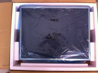 NLT 21.3" IPS 液晶模组 1600×1200 250nits CCFL LVDS 40pins