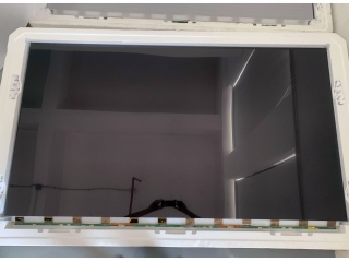 堺显示器 75" VA 液晶玻璃 FOB 3840×2160 V-by-One