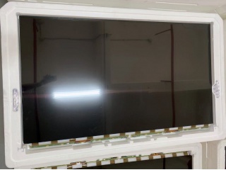 堺显示器 65" VA 液晶玻璃 FOB 3840×2160 V-by-One