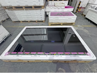 京东方 98" IPS 液晶玻璃 3840×2160 USI-T 120Hz