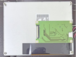 日立 5.7" TN 液晶模组 320×240 400nits WLED TTL 40pins 3.0G抗振