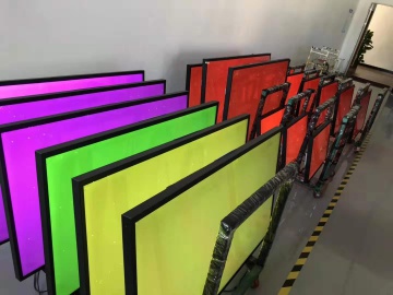 65寸高亮液晶屏 3840*2160 IPS液晶屏 600亮度 51PINS V-by-One 高亮液晶屏